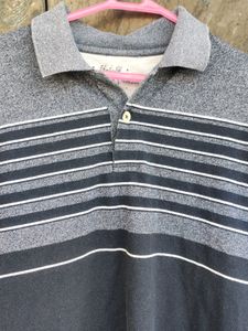 Dailywear Tshirt For Men Grey Colour (used)