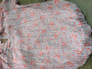 Vintage Floral &amp; Feather Print Tops - Bundle