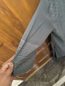 Xxl  Grey Embroidery Kurta With Lining
