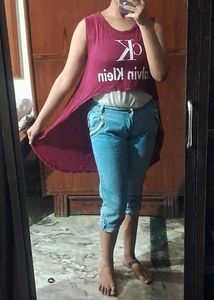 Korean Maroon Cute flowy top [Crop from front, long in back]