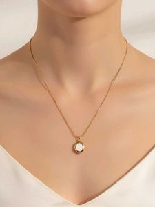 Elegant Oval Pendant Necklace