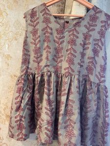 Brand New Floral Print Short Kurti, Bust- 34Cotton