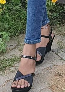 Free Delivery Women's Black Wedges