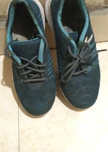Sports Shoes