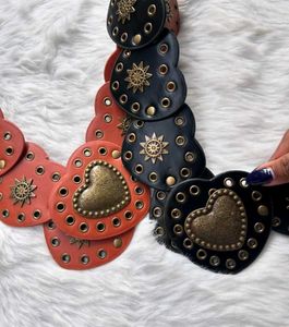 Vintage Pinteresty Y2k Leather Heart Disc Belt