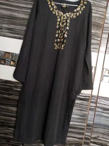 Elegant Black Embellished Kurta