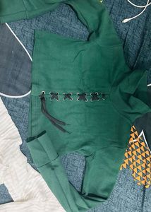 2 Crop Top