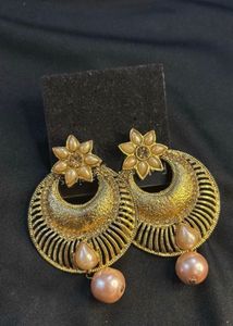 Elegant Golden Earrings