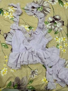 Mazikien Ruffle Halter Top