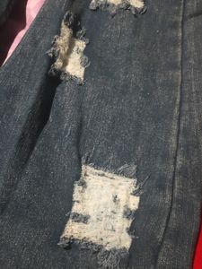 New Scratch Jean&#39;s At Rs350
