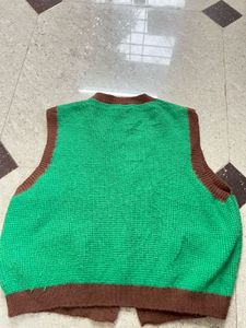 Sweater Vest ( No Defects) 💅