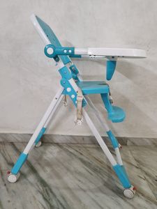 Baby Hug High Chair With Foot Rest