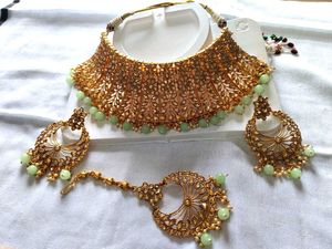 Stunning Gold Plated Jewelry Set