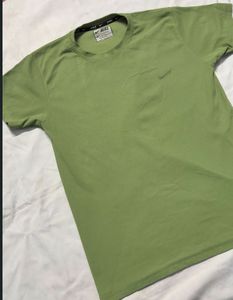 Nike parrat green colour T-shirt