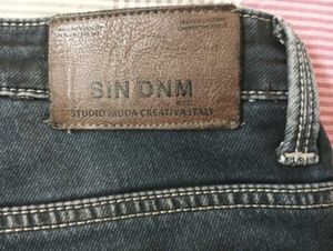 DARK WASH DENIM JEANS