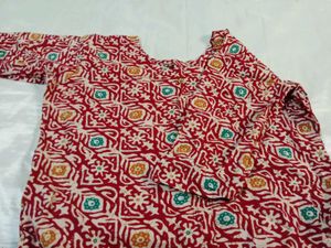 side &amp; middle cut maroon kurta