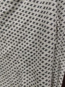 Patterned Capri Pants
