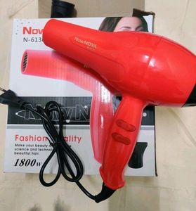 Brand New Nova Hair Straightener