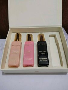 Women Mini Perfume Set!