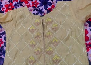 Pista Coloured Kurti Set
