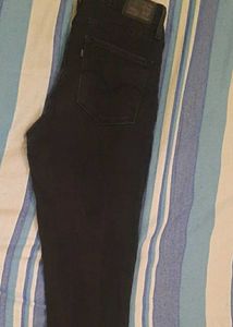 Levi&#39;s 721 High Rise Skinny Jeans