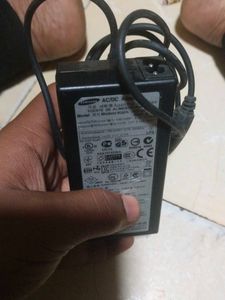 Samsung AD-3014N AC/DC Adapter