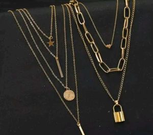 Gold Layered Necklace Set