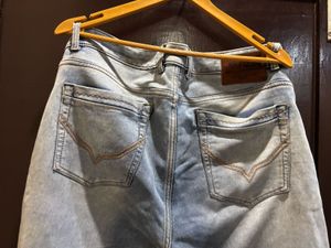 Light Wash Denim Jeans