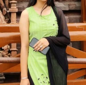 Slim Green Kurti