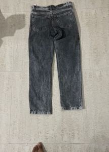 Stone Washed Straight Fit Thrifted Jeans