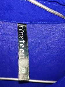 Women&#39;s Shirt In Royal Colour