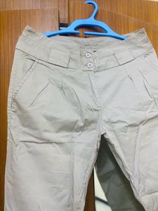PRICE REDUCED - Trouser - Trending