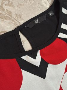 Bold Geometric Print Top