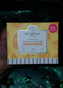 Dot & Key Vitamin C+E Moisturizer