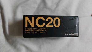 MAC NEW FOUNDATION NC20