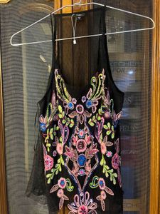 Gorgeous GUESS Embroidered Tank