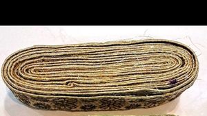 Lace Bundle Golden