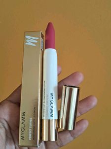 Myglamm Perfect Curves Crayon