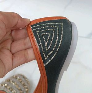 Totally Beaded Jutti