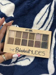 SFR colour the blast nudes, eyeshadow palette