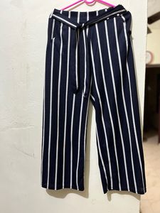 Wide Leg Pants With Lays