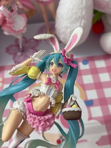 Miku Figure