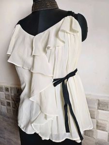 🎊Buy 1, Get 1 Free🎁Ruffled Sleeveless Top