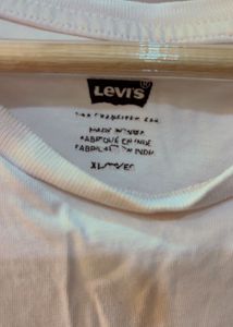 Levis- Nike tshirt Combo