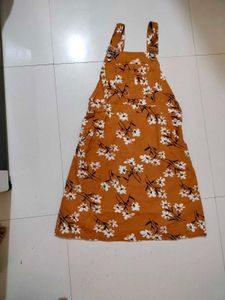 * It&#39;s Korean Style Dungaree Skirt
