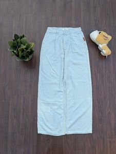 Light Wash Wide Leg Jeans