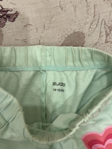 Shorts (waist 22-23)