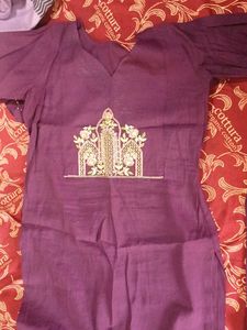 Elegant Purple Embroidered Kurta
