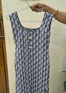 &#34;Tailor-Made Sleeveless Cotton Kurti,Printed Des