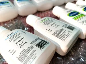 Cetaphil Cleanser And Moisturizing Lotion